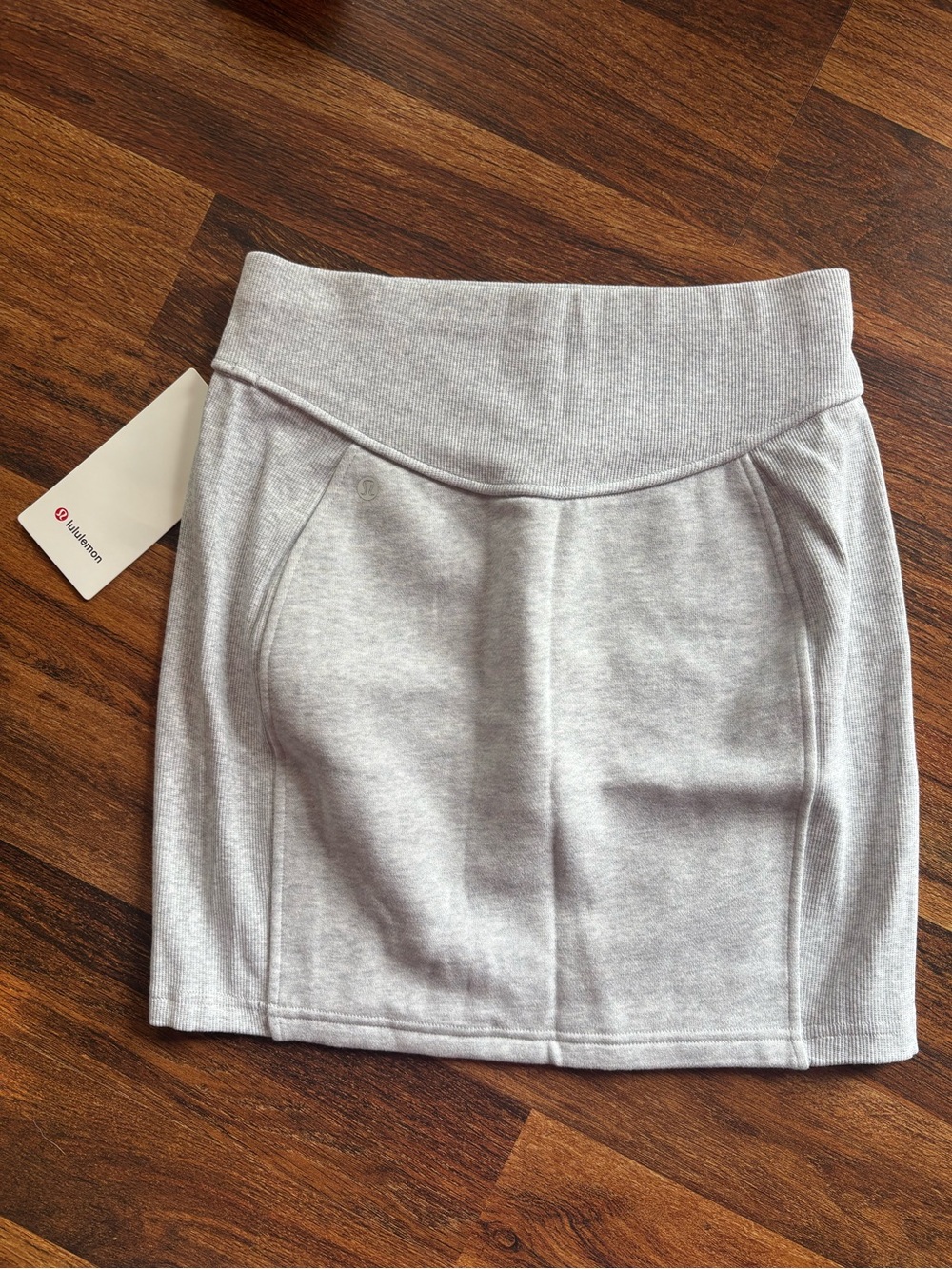 Lululemon Scuba HR Mini Skirt Heathered Core Ultra Light Grey Size S